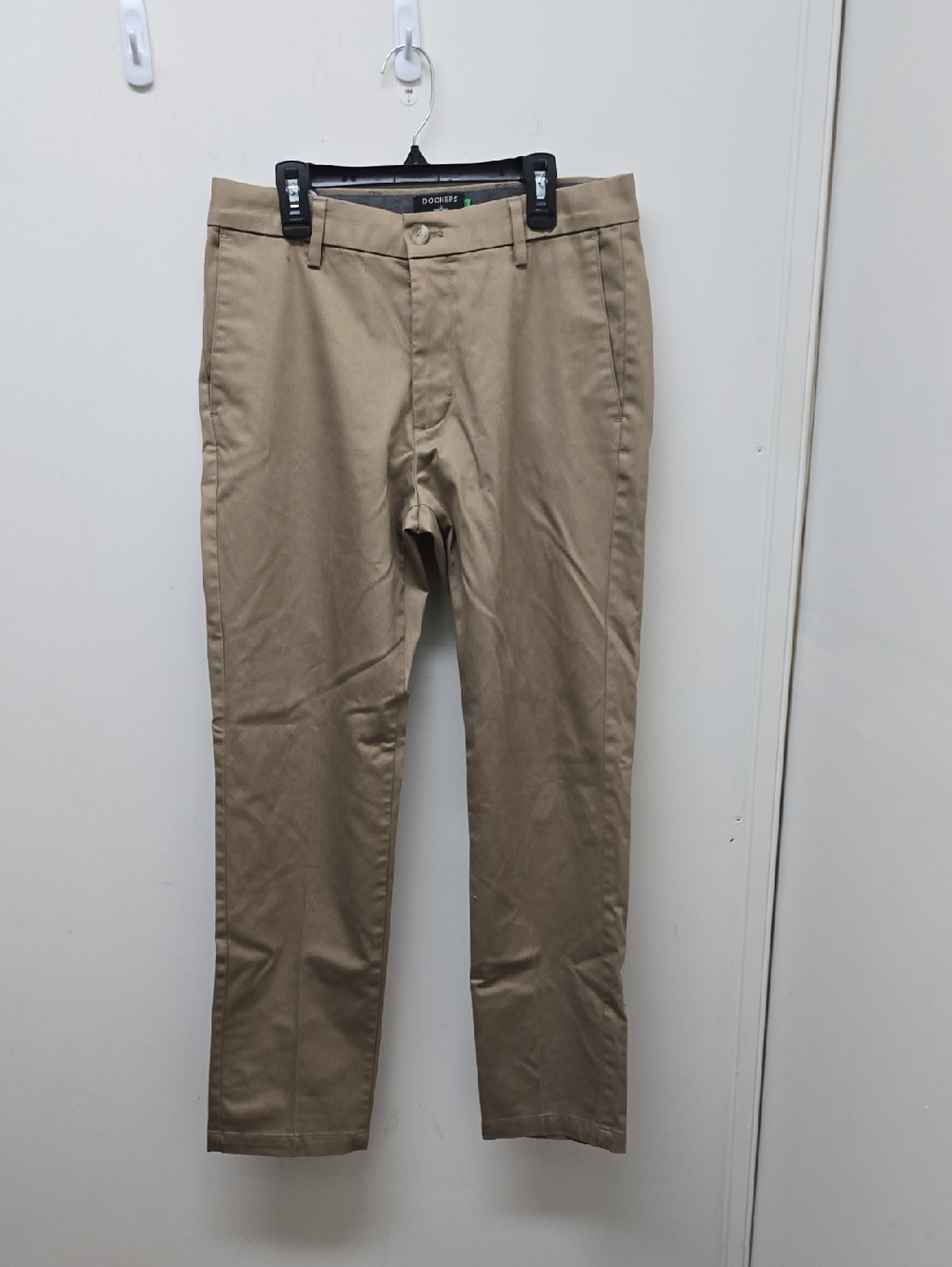 Dockers Men’s Slim Fit Tan Khaki Drrss Pants - Size 29